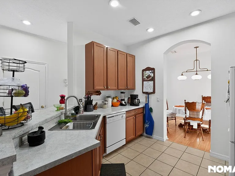 2346 Felicity Pl — Photo 7