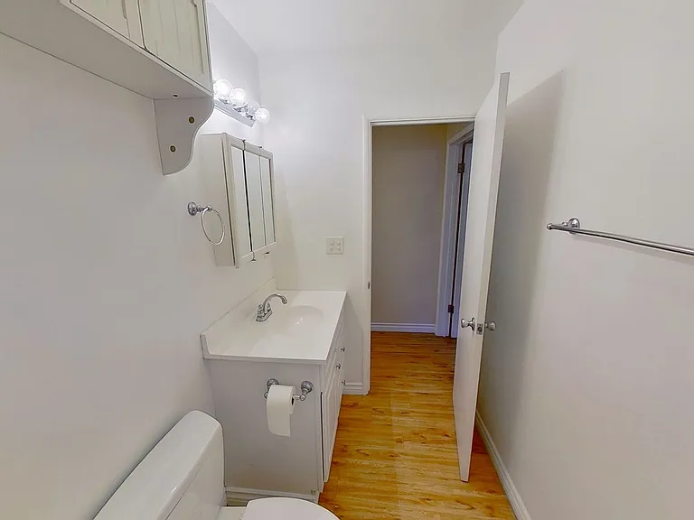 210 Arden Rd — Photo 9