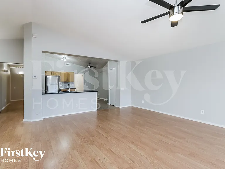 8634 E Natal Ave — Photo 4