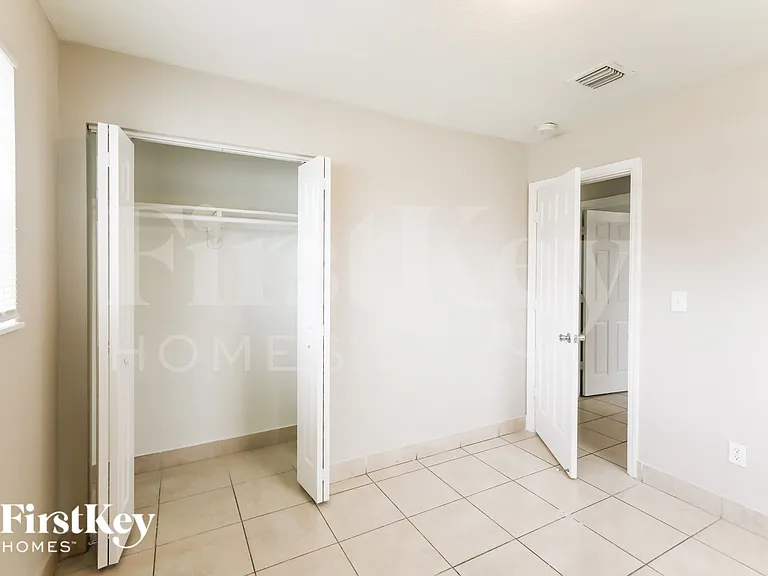 4115 NW 185th St — Photo 11