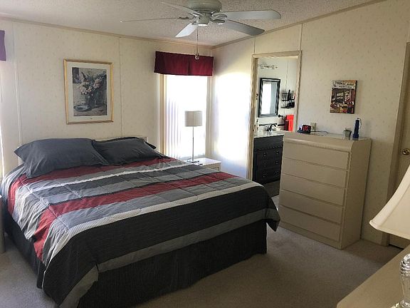 2nd image of 420 Woodale Ct