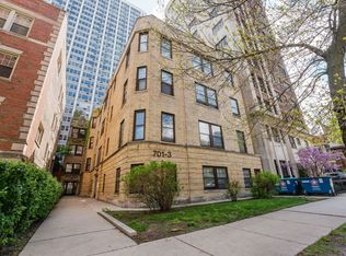 701-703 W Junior Ter #701-2N, Chicago, IL 60613