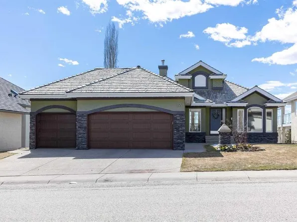 12 NE Arbour Estates Grn NW, Calgary, AB T3G 4E2