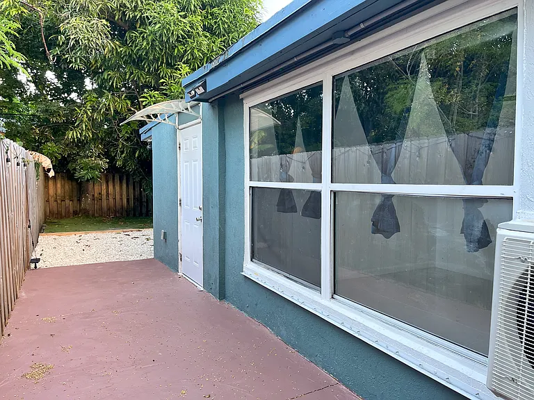 920 SW 29th Way #2/1 — Photo 19