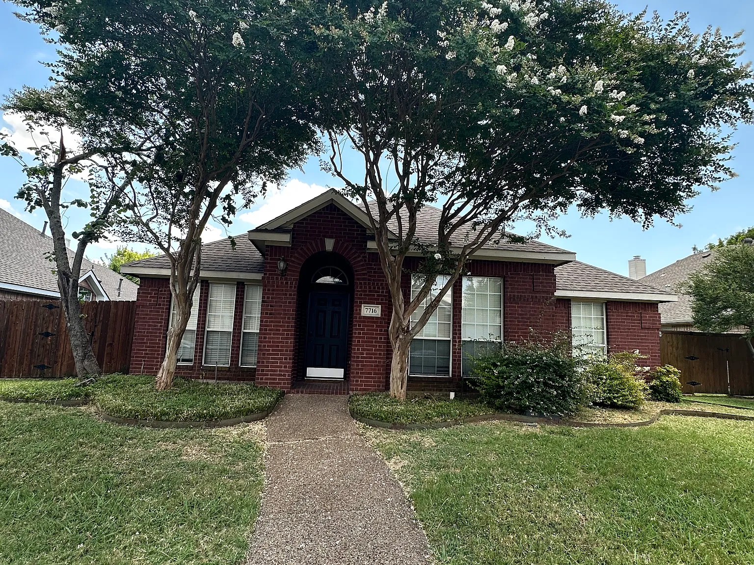 3 bed, 1717 sqft, $4,600 — Photo 1