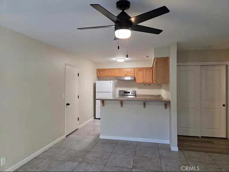 806 Alynn Way #B — Photo 5