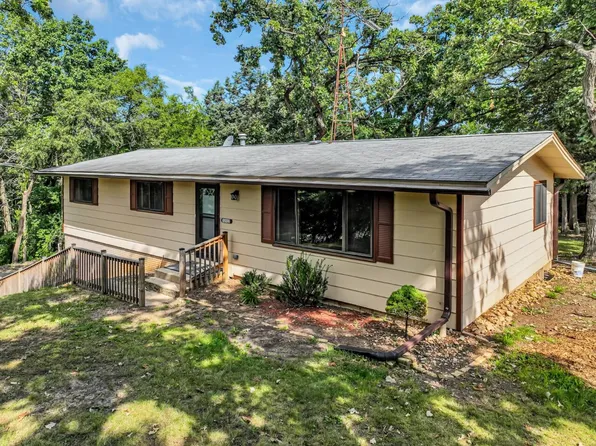 32922 Center STREET, Burlington, WI 53105