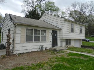 2905 N 38th St, Kansas City, KS 66104