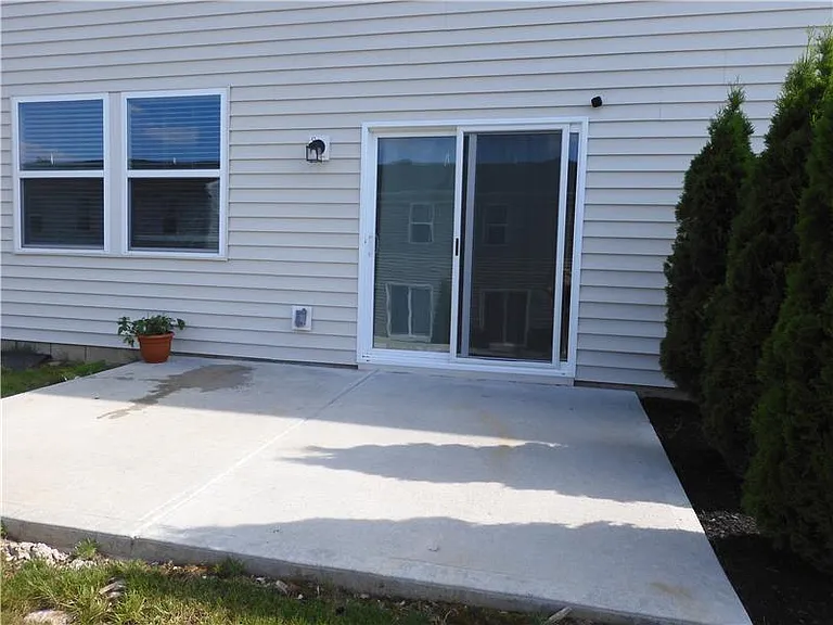 4208 Aine Dr — Photo 5