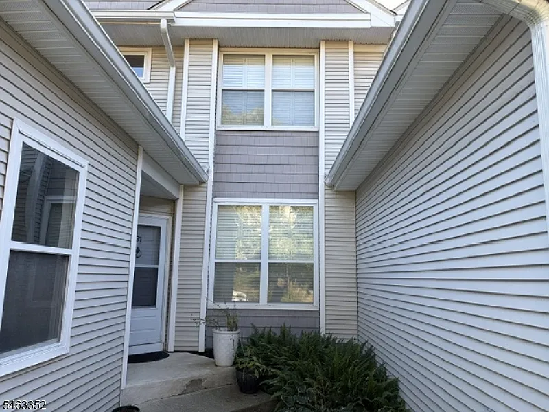 3 bed, 2.5 bath, $3,400 — Photo 2