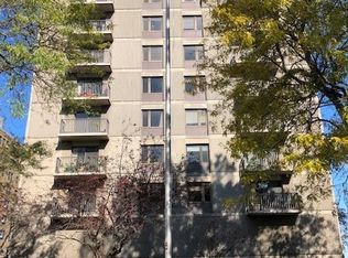 12500 Edgewater Dr APT 902, Lakewood, OH 44107