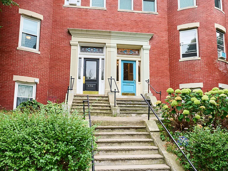 638 Washington St #2 — Photo 20