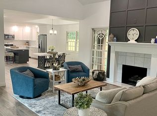 7455 Arbor Ridge Dr, Newburgh, IN 47630