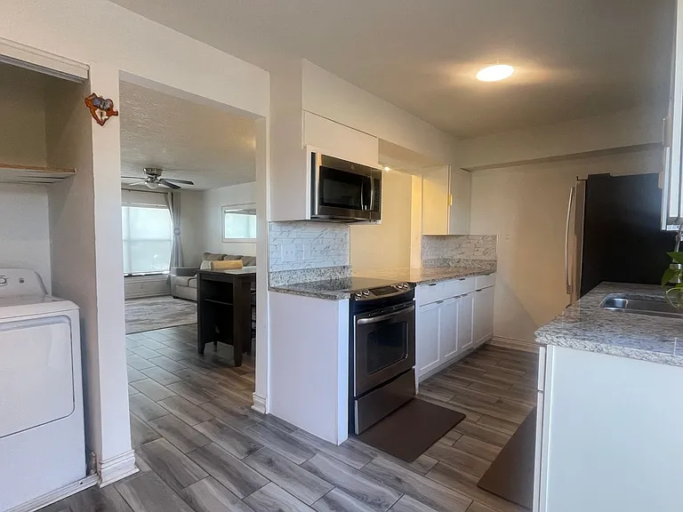 1718 Silver Creek Ct #102 — Photo 7