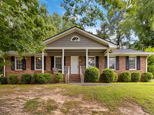 2199 Vivid Ct, Stone Mountain, GA 30087