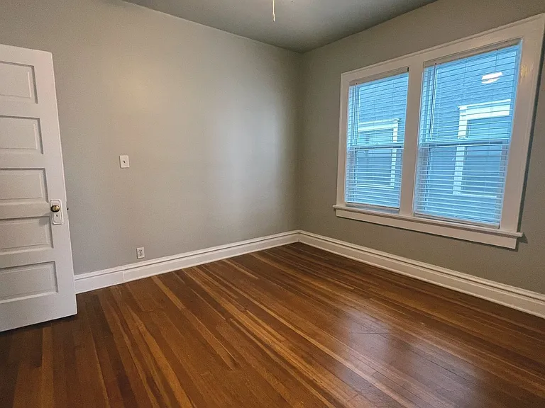 1214 S Elgin Ave — Photo 33