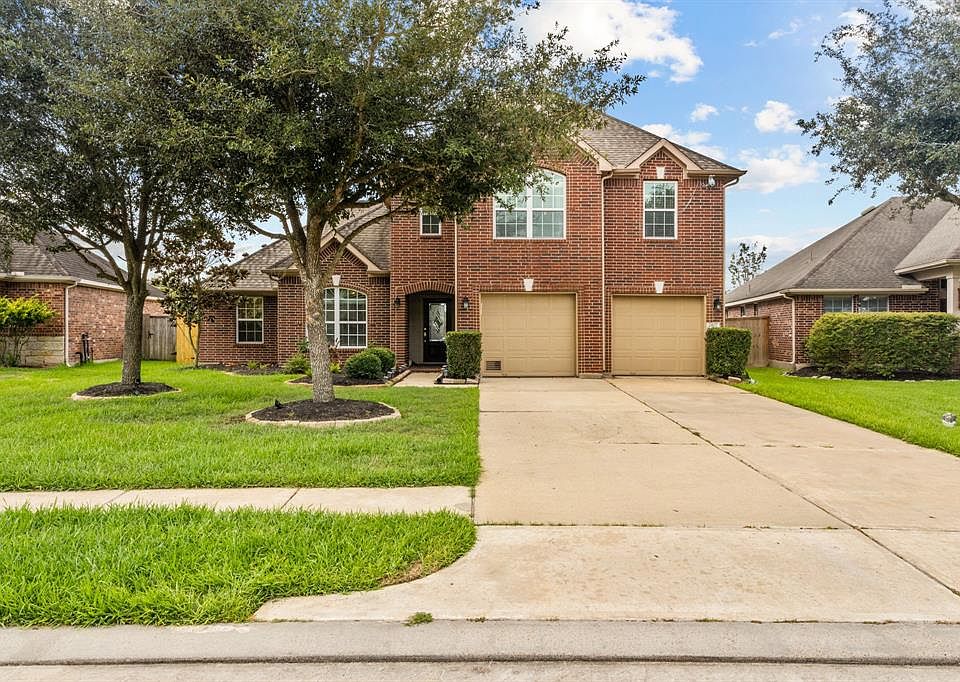 1st image of 2819 Chinaberry Park Ln