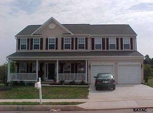 25 Willow Wood Ct, York, PA 17406
