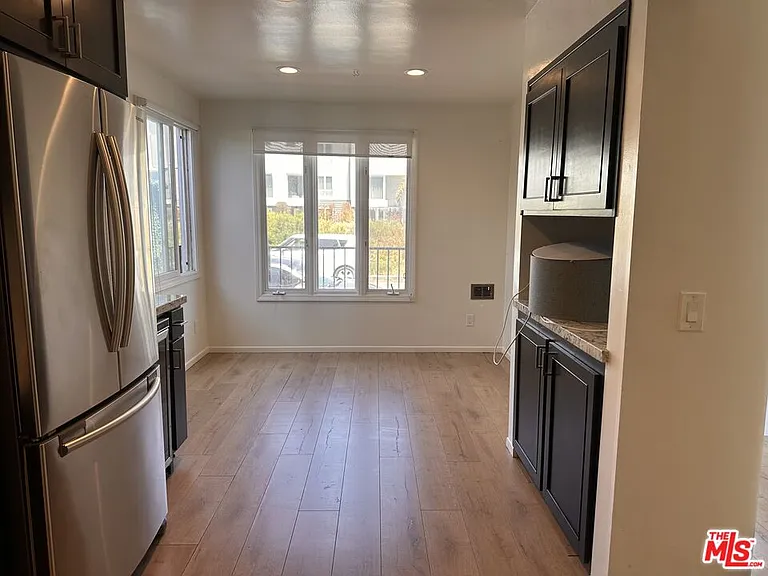 3309 Grand Canal #A — Photo 9