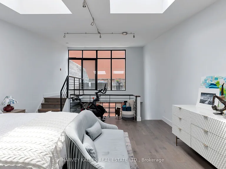 287 Richmond St E #304 — Photo 36