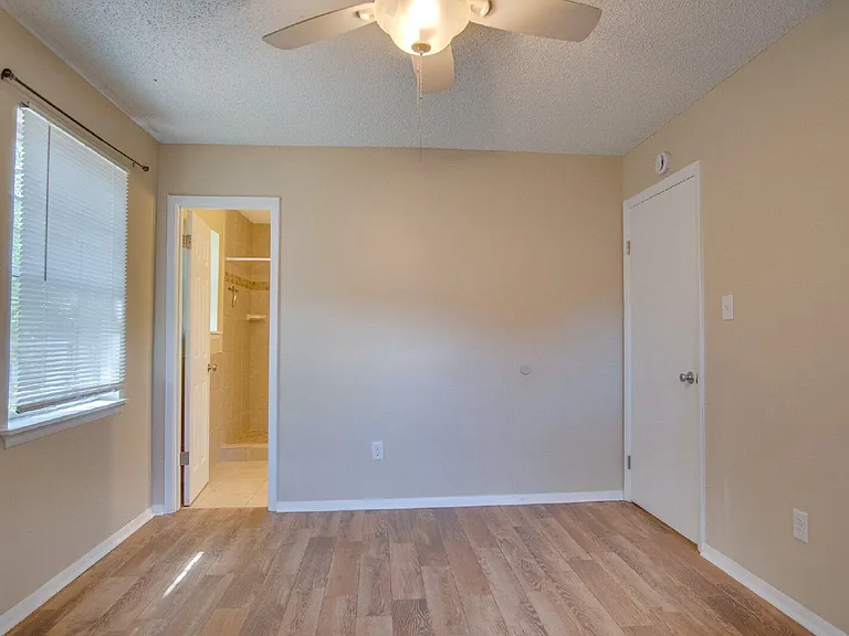 386 Quigley Rd — Photo 15