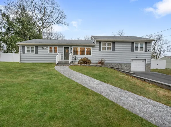 24 Janet Avenue, Wolcott, CT 06716