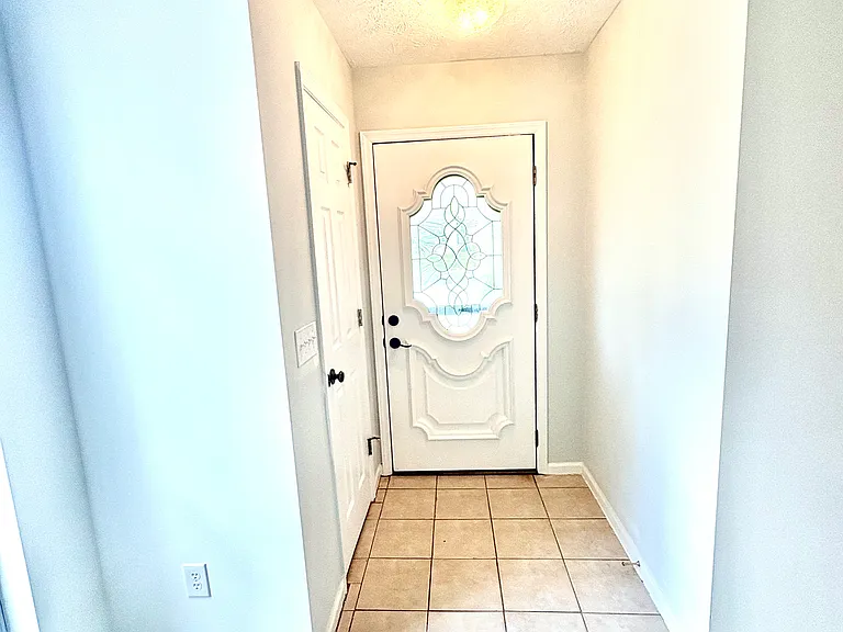 5240 Spinnaker Ct — Photo 11