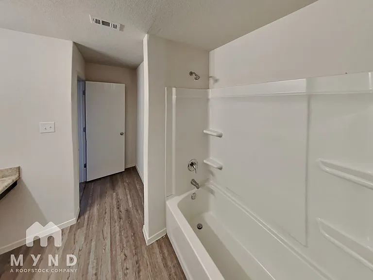 9535 Apple Ridge Ln — Photo 15