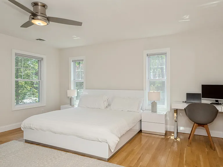 70 Ridge Dr — Photo 11