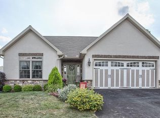 206 Adobe Dr, Middletown, PA 17057