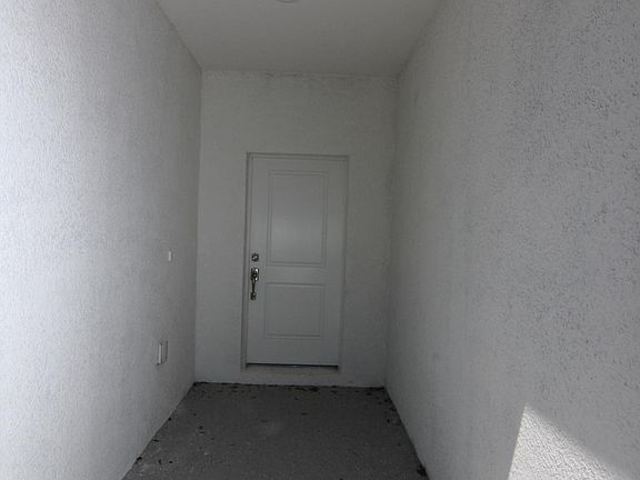 4th image of 13226 Blytheville Ave