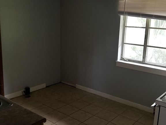 2nd image of 117 S Fouth St