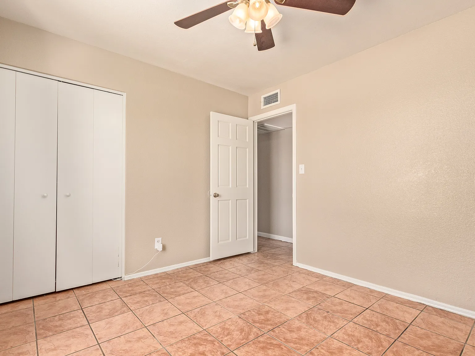 4 bed, 1628 sqft, $2,350 — Photo 1