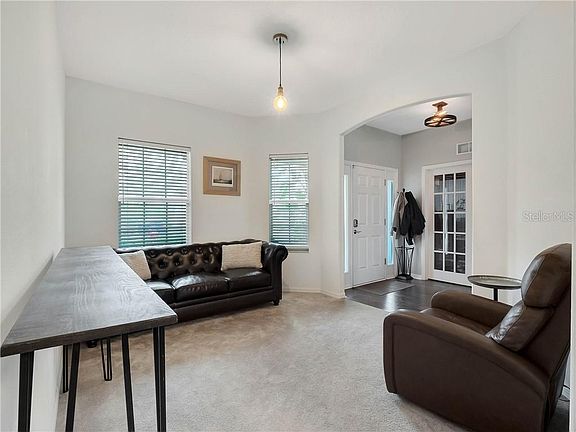 5th image of 502 Cypress Oak Cir