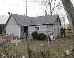 5th image of 122 Maryland Ave N