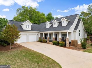 6514 Station Dr, Clermont, GA 30527