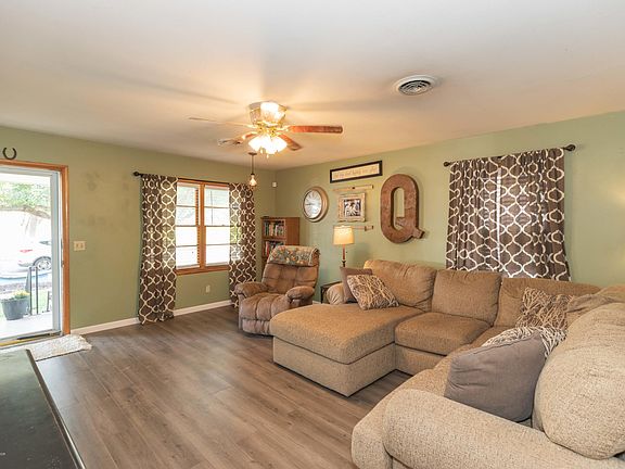5th image of 3416 Meadow Dr