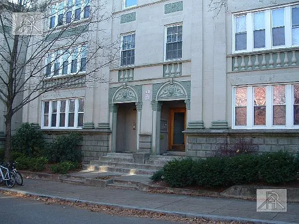 316 Saint Paul St #7 — Photo 10