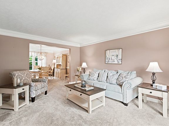 5th image of 1209 Pin Oak Ct