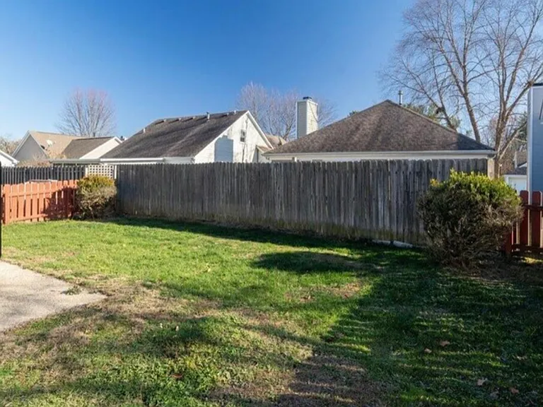 4768 Shenandoah Dr — Photo 14