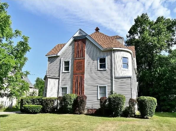 444 Belmont St NW, Warren, OH