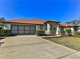 21 Poplar Ct S, Homosassa, FL 34446