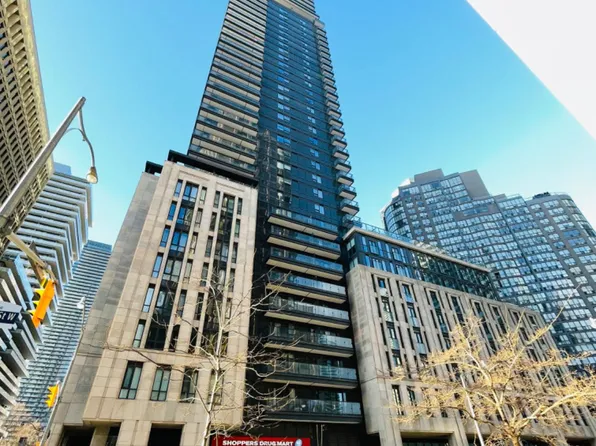 955 Bay St, Toronto, ON