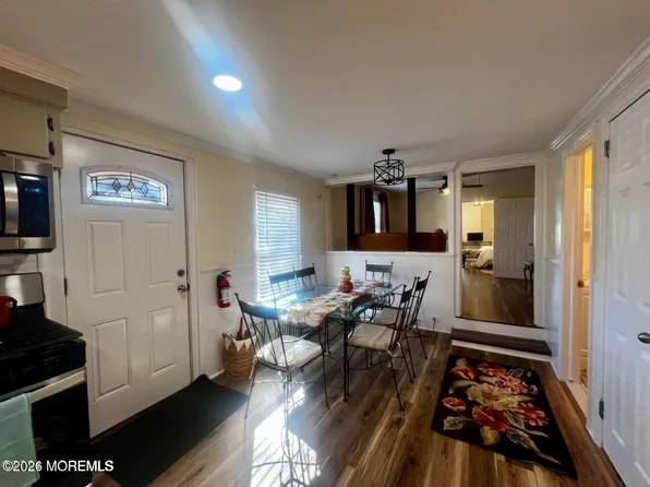 27 Spring St APT A, Freehold, NJ 07728