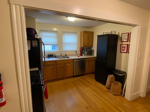 4th image of 67 Quincy Shore Dr #1