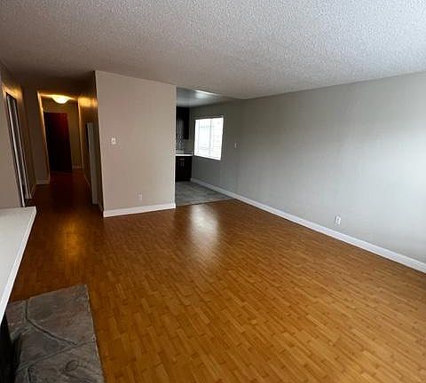 4th image of 3334 Fillmore St APT 204