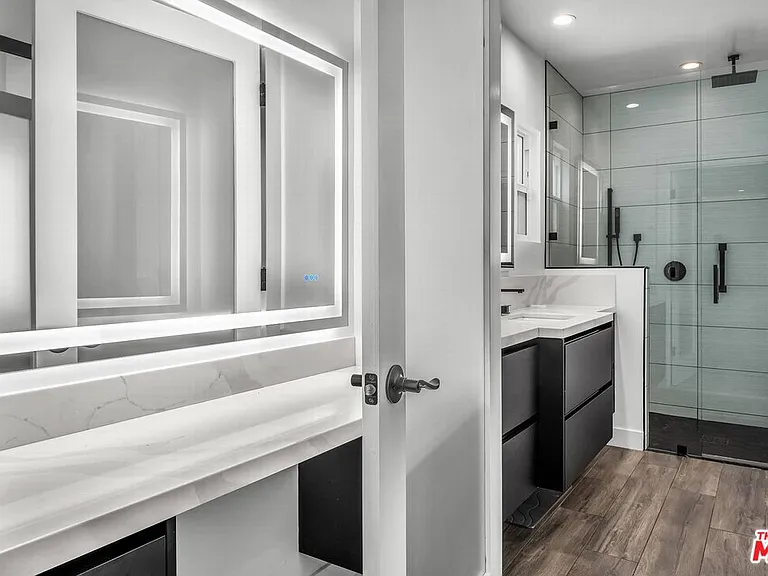 9343 W Olympic Blvd — Photo 8