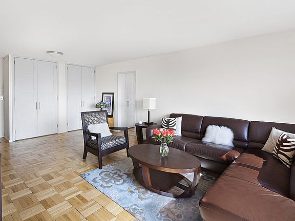 3rd image of 137 E 36th St #18C