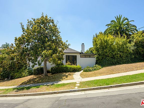 4th image of 10328 Louisiana Ave
