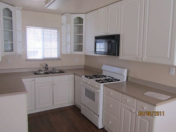 5th image of 606 Frieda Dr
